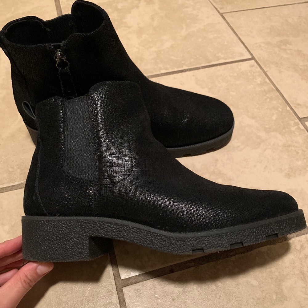 NEW: Dr. Scholl’s Chelsea Boot